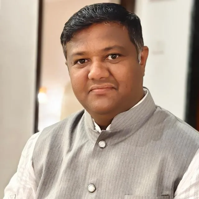 श्री. भास्कर निंबा पाटील    